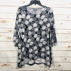 Strazzi women’s 3/4 sleeve high low size M blouse